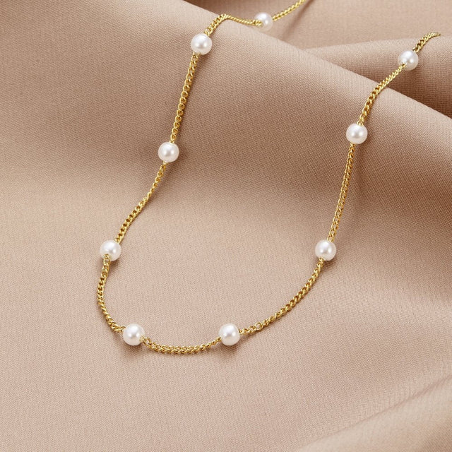 Collier à chaîne avec perles