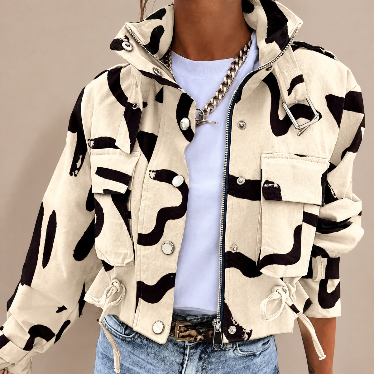Maud™ — Bomber court col montant zippé