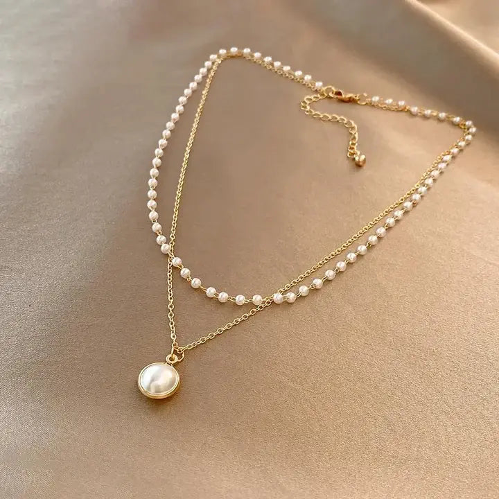 Gold Pearl Pendant Necklace